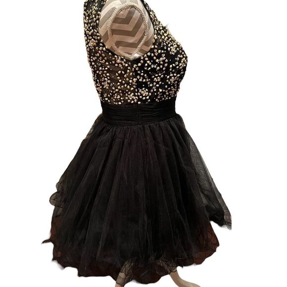 SHORTS BY MON CHERI MCS11624 DRESS - Picture 8 of 9